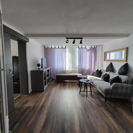 Mikra Homes24 In * Crimmitschau
