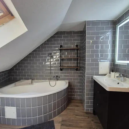 Апартаменты Mikra Homes24 In